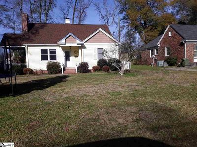 108 Young Dr, Clinton, SC, 29325