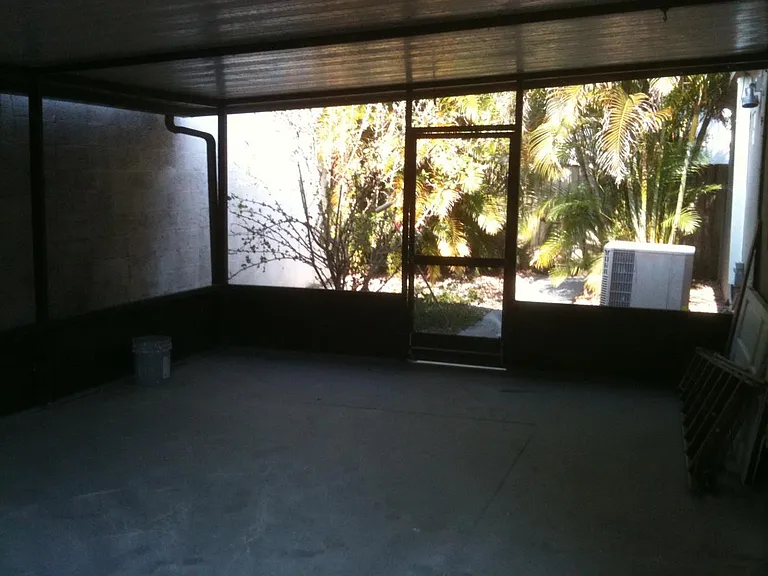 2105 Monroe Ter — Photo 9