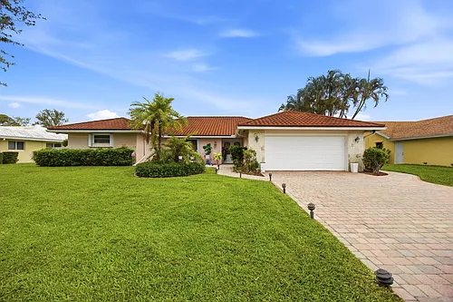 375 NW 53rd St Photo 1