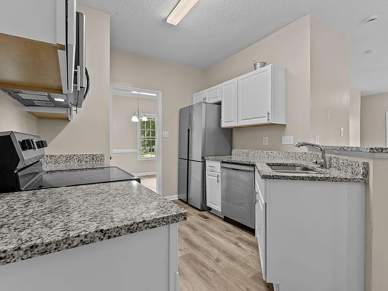 8318 Umstead Rd — Photo 22