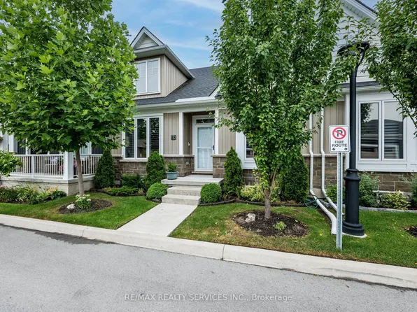 18 Princeton Cmn, Saint Catharines, ON L2N 0B7