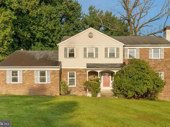 35 Theresa Dr, Malvern, PA 19355