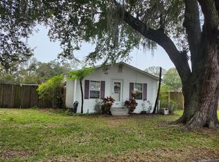 216 N Webb Rd, Plant City, FL 33566