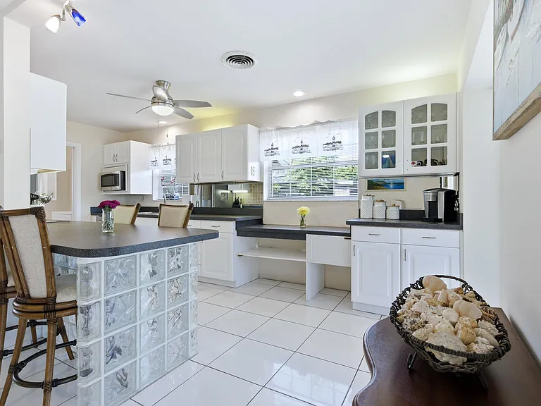 8455 SE Palm St — Photo 14
