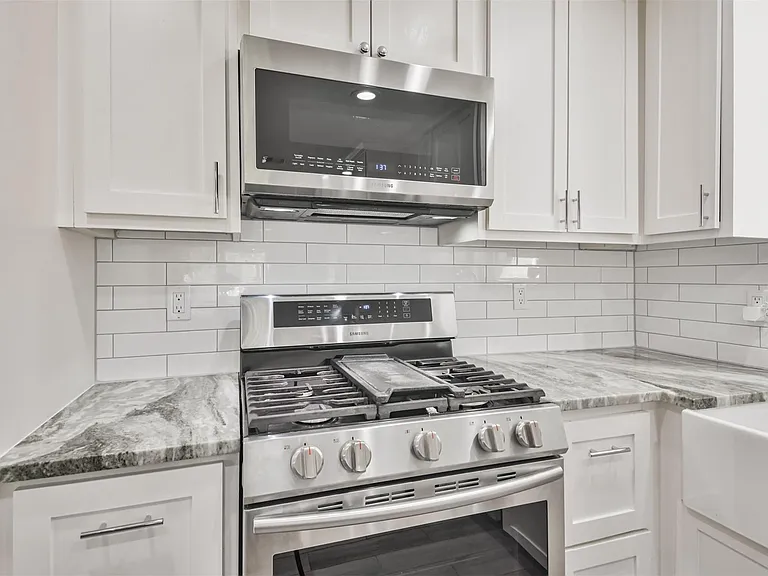 7623 Yellow Pine Dr — Photo 16