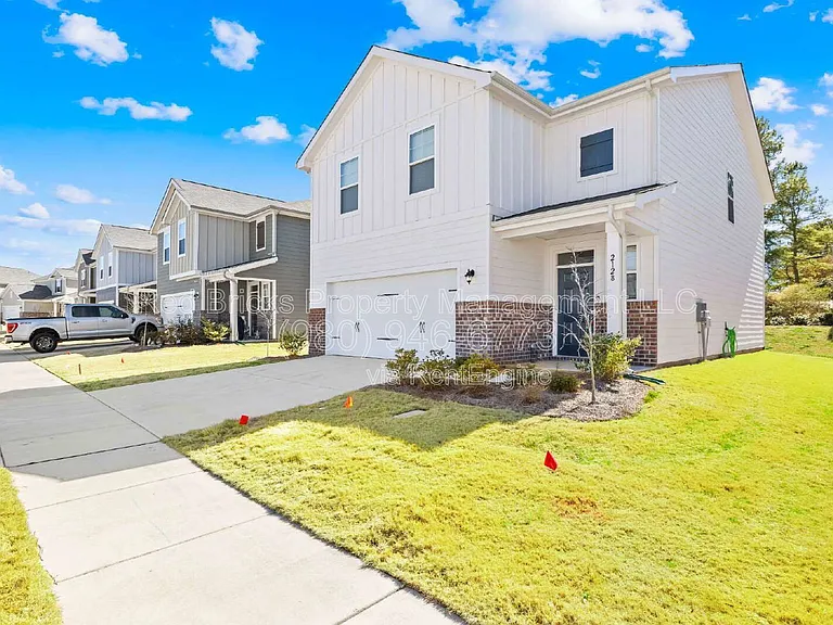 2128 Blue Sky Meadows Dr — Photo 3