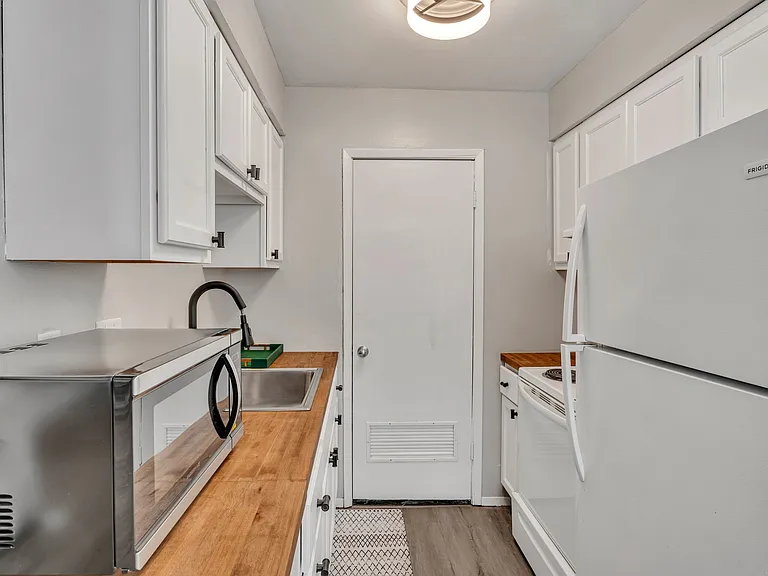 605 W Michigan St #6 — Photo 7