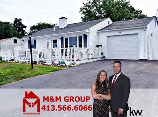 17 Meadow St, Holyoke, MA 01040