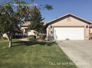 324 Sunny Meadow Dr, Bakersfield, CA 93308