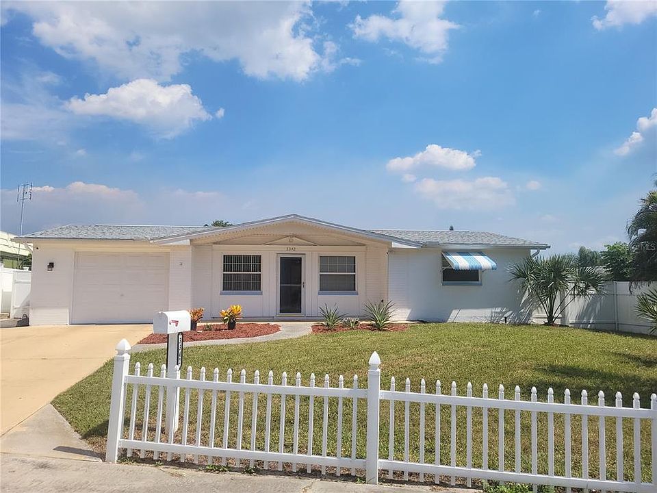1st image of 3342 Chickadee Dr