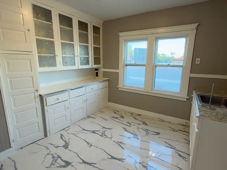 411 Minnesota Ave #2 — Photo 7