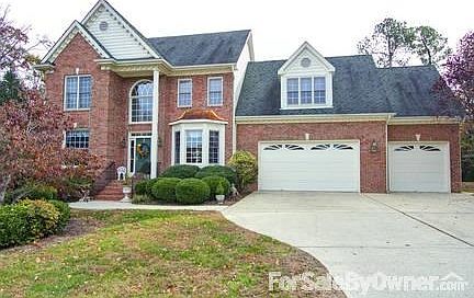 Picture front of house