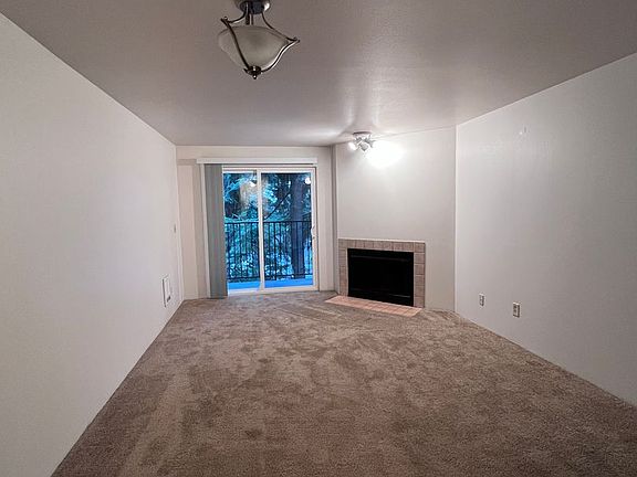 5th image of 10522 Lake City Way NE #202