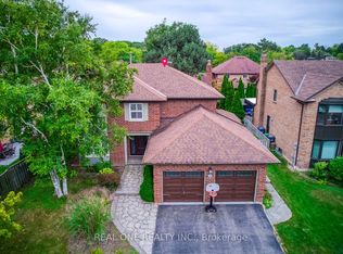 3944 Glamis Ct, Mississauga, ON L5L3N5