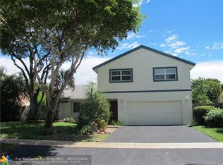 1905 SW 82nd Ter, North Lauderdale, FL 33068
