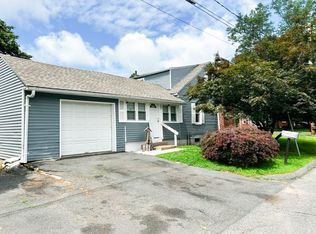1277 Bay St, Springfield, MA 01109