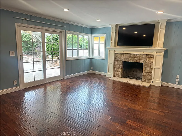 6402 Cantiles Ave — Photo 6