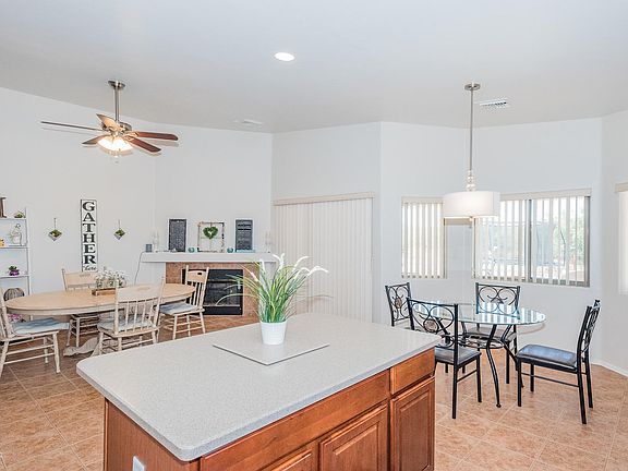 4th image of 3304 E Limestone Dr