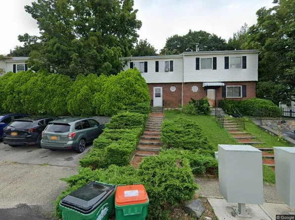 518 Harbor View Ct, Beacon, NY 12508