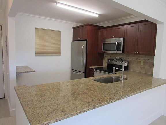 3rd image of 7701 Camino Real #A-318