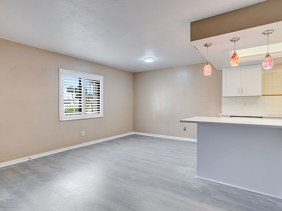 3rd image of 1113 Cape Coral Pkwy W APT 101