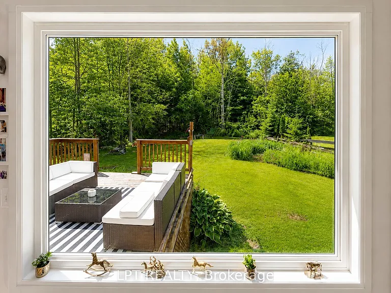 144 Shoreline Dr — Photo 11