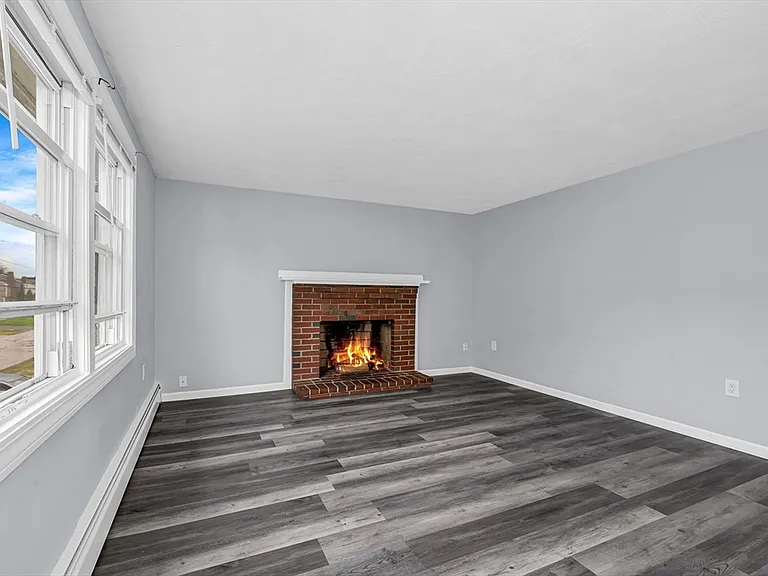 62 Hollis St #62 — Photo 6