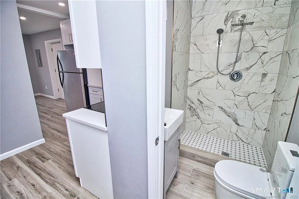 3 bed, 2.0 bath, 1750 sqft, $2,275 — Photo 4