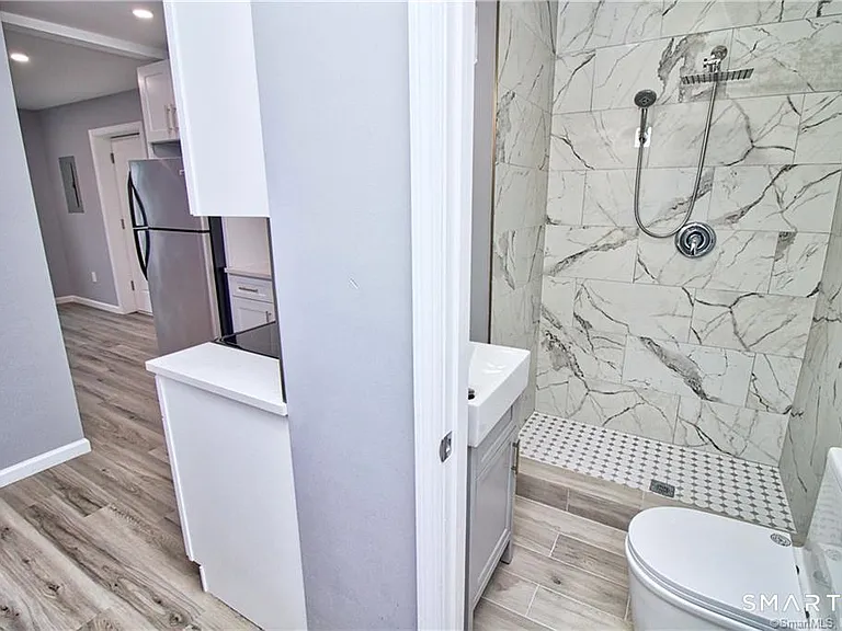 34 Lester St #2 — Photo 4