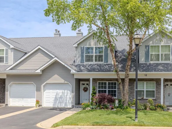 153 Maya Circle #153, Central Islip, NY 11722