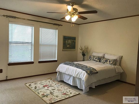 3rd image of 1000 Camelot Dr APT 6227
