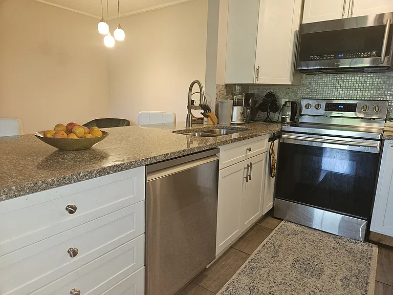 10511 Cedar Lake Rd — Photo 14