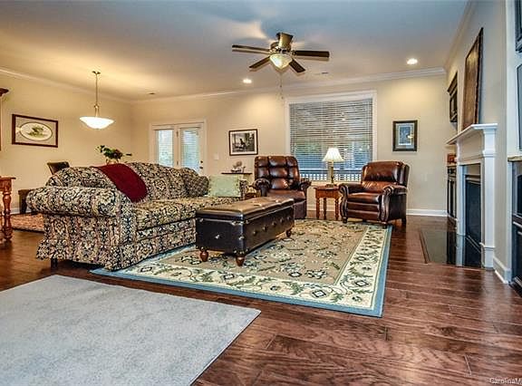 3rd image of 119 San Agustin Dr