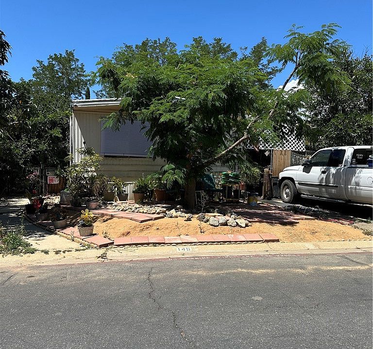 1st image of 1425 Cherry Ave Space 145