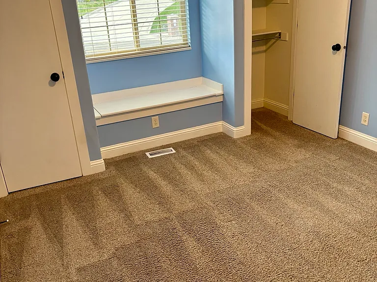 581 E Dorthea Way — Photo 11