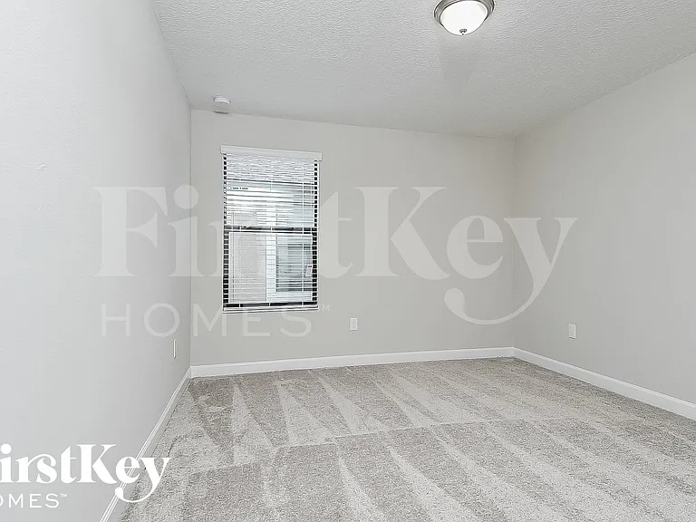 9823 Ivory Dr — Photo 12