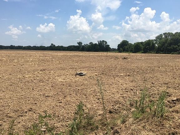 3rd image of 42500 County Road 507