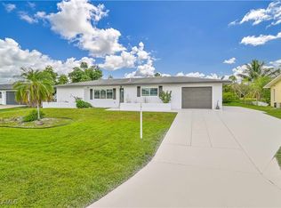 205 Redcliff Ave, Lehigh Acres, FL 33936