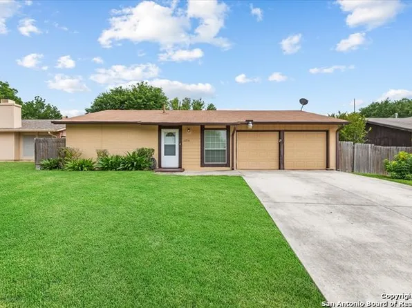 6214 MARROGOT RUN ST, San Antonio, TX 78233