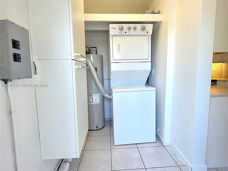2111 N 26th Ave #N — Photo 21