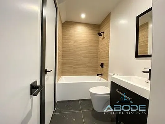 Rented by Reside New York | media 7