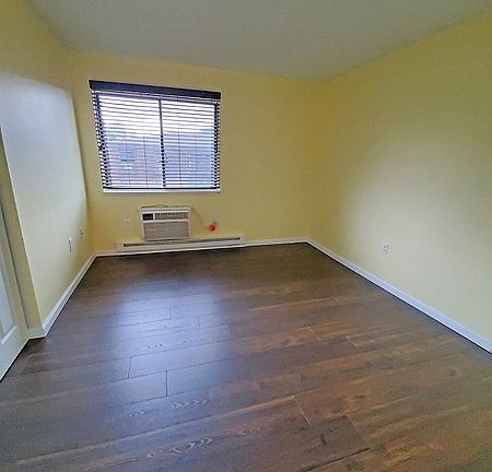 3rd image of 730 Mill St Unit F6