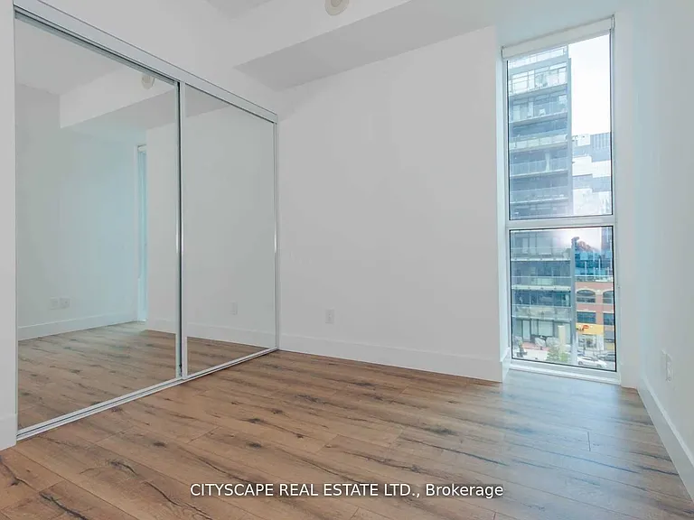 39 Sherbourne St #703 — Photo 28