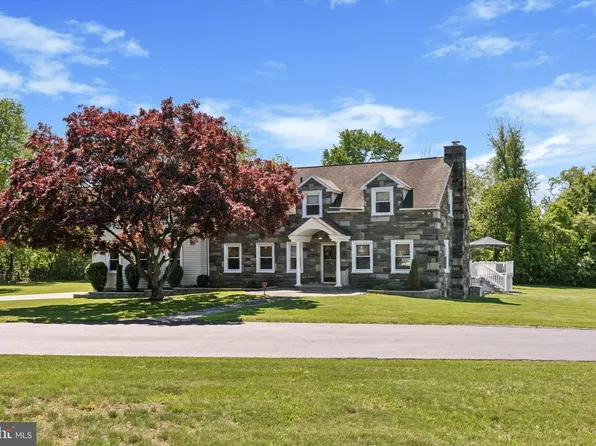 380 Bishop Hollow Rd, Newtown Square, PA 19073