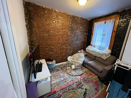 Rented by Best Apartments North Inc | media 23