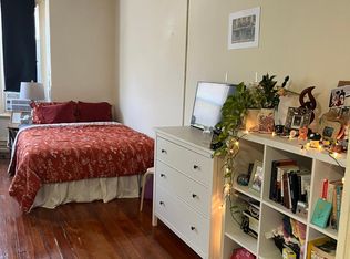 221 S 44th St APT 2F, Philadelphia, PA 19104