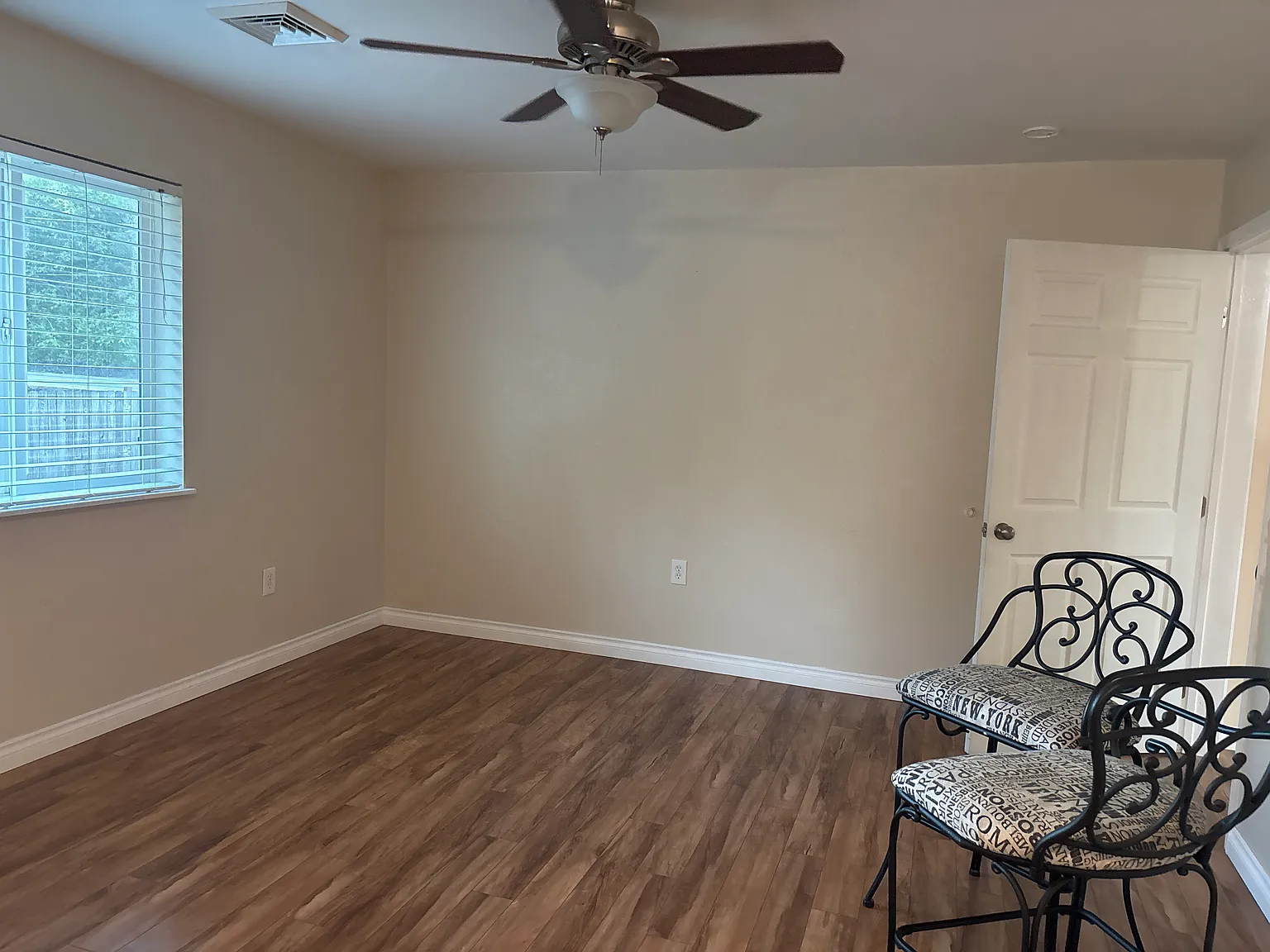2 bed, 920 sqft, $1,475 — Photo 4