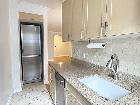 2nd image of 330 E 63rd St APT 2C