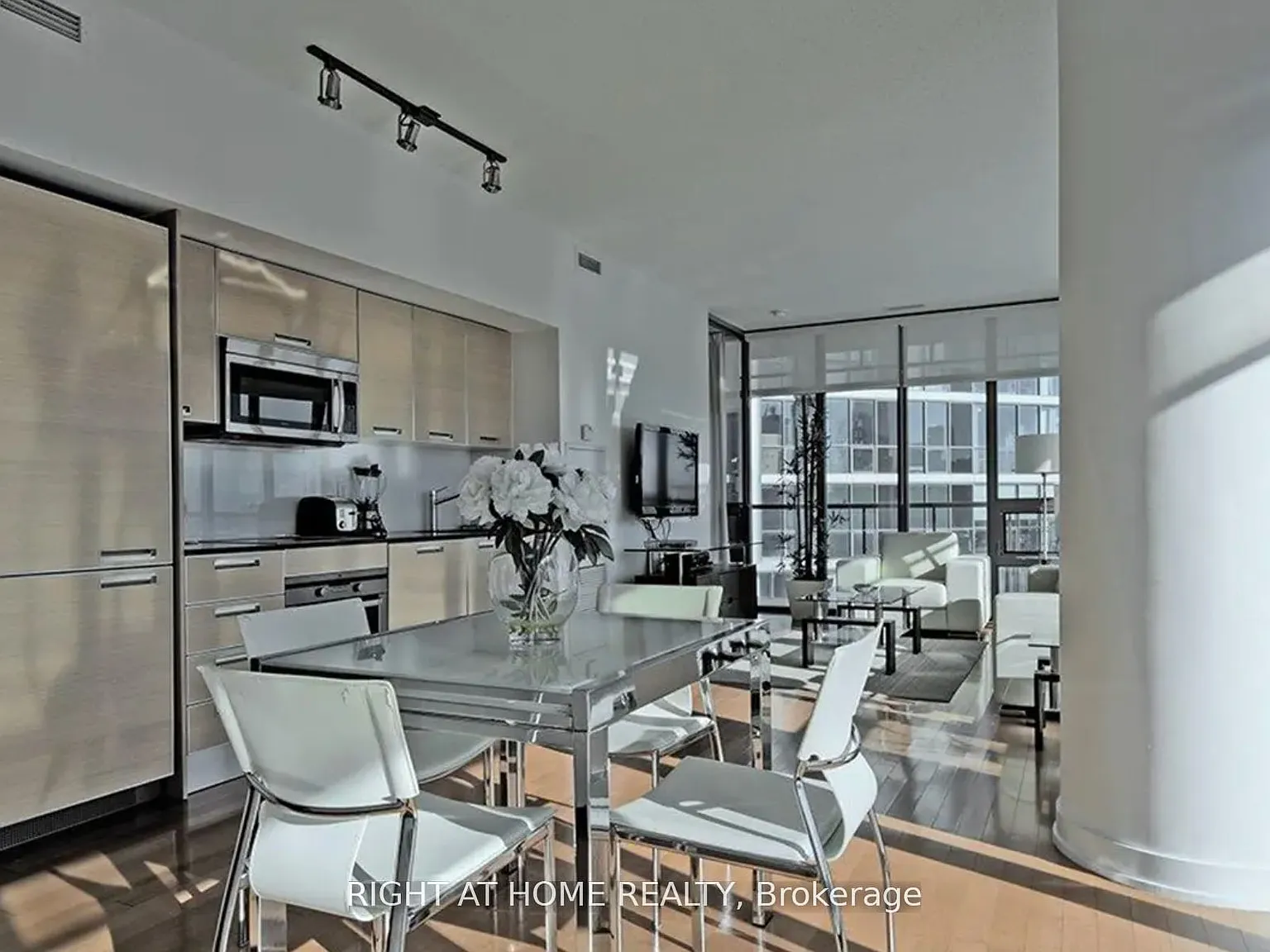 1 bed, $3,200 — Photo 4