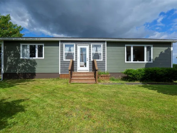 12 New Road Hill, Bay Roberts, NL A0A3V0